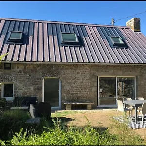  Hébergement de vacances Naturia - Chaumiere De Berringue France